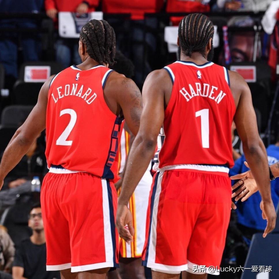 洛杉矶快船训练开放日，关键时刻临场应变引欢呼，葡超在即，年轻球员得到机会的简单介绍